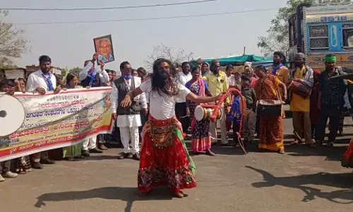 ಔರಾದ್ | ಹಕ್ಕುಪತ್ರಕ್ಕಾಗಿ ಅಲೆಮಾರಿ ಜನಾಂಗದವರ ಅಹೋರಾತ್ರಿ ಧರಣಿ ಸತ್ಯಾಗ್ರಹ ಆರಂಭ