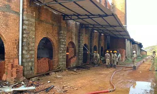 ಮಂಗಳೂರು: ಹೆಂಚಿನ ಕಾರ್ಖಾನೆಯಲ್ಲಿ ಬೆಂಕಿ ಅವಘಡ