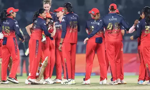 WPL: ಸತತ ಗೆಲುವಿನ ದಾಖಲೆಯೊಂದಿಗೆ ಪ್ಲೇ ಆಫ್‌ಗೆ ಲಗ್ಗೆ ಇಟ್ಟ RCB