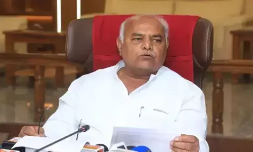 ‘ಉಪ ಲೋಕಾಯುಕ್ತರು ನಿಮ್ಮ ಕೆಲಸ ನೆನಪಿಸಬೇಕಾ?’ : ಎಪಿಎಂಸಿ ಅಧಿಕಾರಿಗಳನ್ನು ತರಾಟೆ ತೆಗೆದುಕೊಂಡ ಸಚಿವ ಶಿವಾನಂದ ಪಾಟೀಲ್