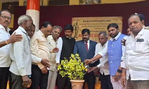 ಹುಮನಾಬಾದ್ | ಸಣ್ಣ ಮಕ್ಕಳು ವಾಹನ ಚಲಾಯಿಸುವುದು ಕಾನೂನಾತ್ಮಕ ಅಪರಾಧ : ನ್ಯಾ.ಸಣ್ಣ ಹನುಮೇಗೌಡ