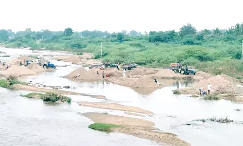 ಜಿಲ್ಲೆಯಲ್ಲಿ ಮತ್ತೆ ಅಕ್ರಮ ಮರಳುಗಾರಿಕೆ ಸದ್ದು:‌ 19ದಿನಗಳಲ್ಲಿ 37 ಪ್ರಕರಣ, ದೇವದುರ್ಗಕ್ಕೆ ಸಿಂಹಪಾಲು