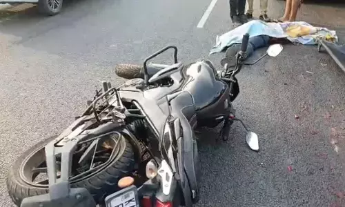 ಬ್ರಹ್ಮಾವರ: ಲಾರಿಯಡಿ ಸಿಲುಕಿ ಬೈಕ್ ಸವಾರ ದಾರುಣ ಮೃತ್ಯು