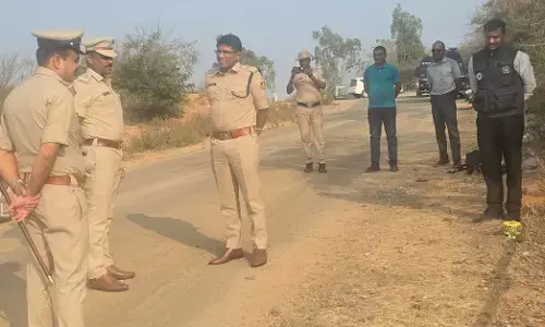 ವಾಡಿ | ಖಾರದಪುಡಿ ಎರಚಿ 5 ಲಕ್ಷ ರೂ. ದರೋಡೆ