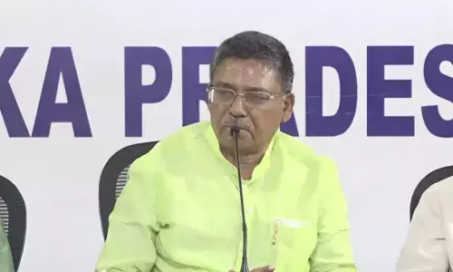 ಗ್ರಾ.ಪಂ. ಕಚೇರಿಗಳಿಗೆ ‘ಮಹಾತ್ಮ ಗಾಂಧಿ ಗ್ರಾಮ ಪಂಚಾಯಿತಿ ಕಚೇರಿ’ ಎಂದು ನಾಮಕರಣ ಮಾಡಿ’: ಸಿಎಂಗೆ ಮಾಜಿ ಸಂಸದ ವಿ.ಎಸ್. ಉಗ್ರಪ್ಪ ಪತ್ರ