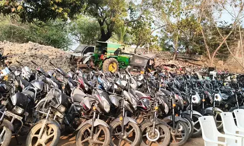 ಸುರಪುರ | ಬೈಕ್ ಕಳವು ಆರೋಪಿಯ ಬಂಧನ, 57 ಬೈಕ್‌ಗಳ ವಶ: ಎಸ್ಪಿ ಪೃಥ್ವಿ ಶಂಕರ್