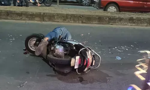 ಉಡುಪಿ| ಕಲ್ಸಂಕ ಜಂಕ್ಷನ್ ಬಳಿ ಭೀಕರ ಅಪಘಾತ: ಸ್ಕೂಟರ್ ಸವಾರ ಸ್ಥಳದಲ್ಲಿಯೇ ಮೃತ್ಯು