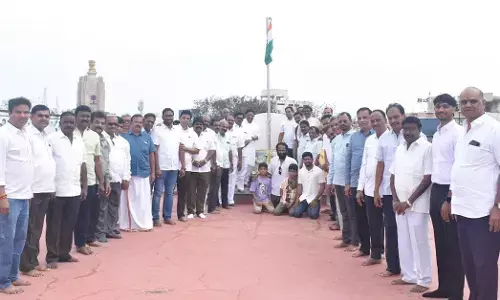 ಬಳ್ಳಾರಿ ಜಿಲ್ಲಾ ವಾಣಿಜ್ಯ, ಕೈಗಾರಿಕಾ ಸಂಸ್ಥೆಯಲ್ಲಿ 77ನೇ ಗಣರಾಜ್ಯೋತ್ಸವ ಆಚರಣೆ