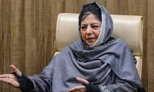 “ಮಧ್ಯಪ್ರಾಚ್ಯದ ಶೇಖ್‌ಗಳಿಗೆ ರೆಡ್ ಕಾರ್ಪೆಟ್ ಹಾಸುವವರು, ದರ್ಗಾ ಧ್ವಂಸಗೊಳಿಸುವುದನ್ನು ಉಲ್ಲಾಸದಿಂದ ವೀಕ್ಷಿಸಿದರು”: ಬಿಜೆಪಿ ನಾಯಕರ ವಿರುದ್ಧ ಮೆಹಬೂಬಾ ಮುಫ್ತಿ ವಾಗ್ದಾಳಿ