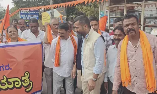 Madikeri | ಆರೆಸ್ಸೆಸ್‌ 100ರ ಸಂಭ್ರಮದಲ್ಲಿ ಹೆಜ್ಜೆ ಹಾಕಿದ ಕಾಂಗ್ರೆಸ್ ಶಾಸಕ ಮಂತರ್ ಗೌಡ; ಚರ್ಚೆಗೆ ಗ್ರಾಸ