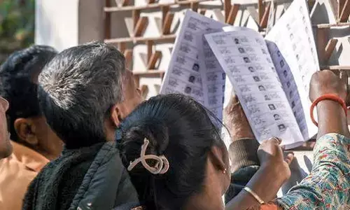 ಪಶ್ಚಿಮ ಬಂಗಾಳ | S I R ವೇಳೆ ಜನರಿಗೆ ಕಿರುಕುಳ ಆರೋಪ: ಕೋಲ್ಕತ್ತಾದಲ್ಲಿ ಪ್ರತಿಭಟನಾ ಜಾಥಾ