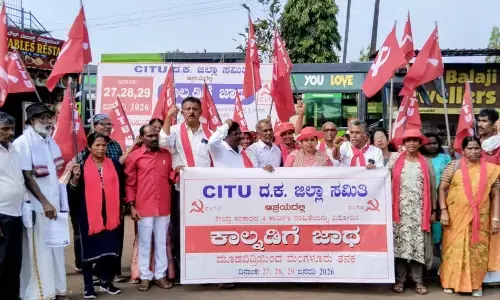 ಕಾರ್ಪೊರೇಟ್ ಹಿತಾಸಕ್ತಿಗಳಿಗೆ ಕಾರ್ಮಿಕ ಕಾನೂನುಗಳು ಬಲಿ: ವಸಂತ ಆಚಾರಿ