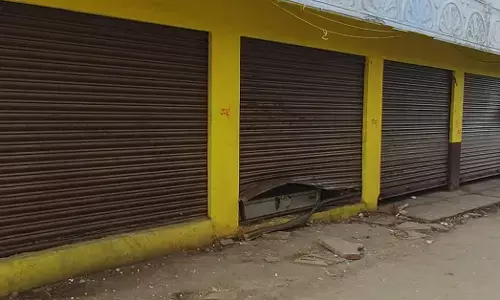 ಚಿಂಚೋಳಿ| ಮದ್ಯದಂಗಡಿಗಳಲ್ಲಿ ಕಳ್ಳತನ : ಸಿಸಿಟಿವಿಯಲ್ಲಿ ದೃಶ್ಯ ಸೆರೆ