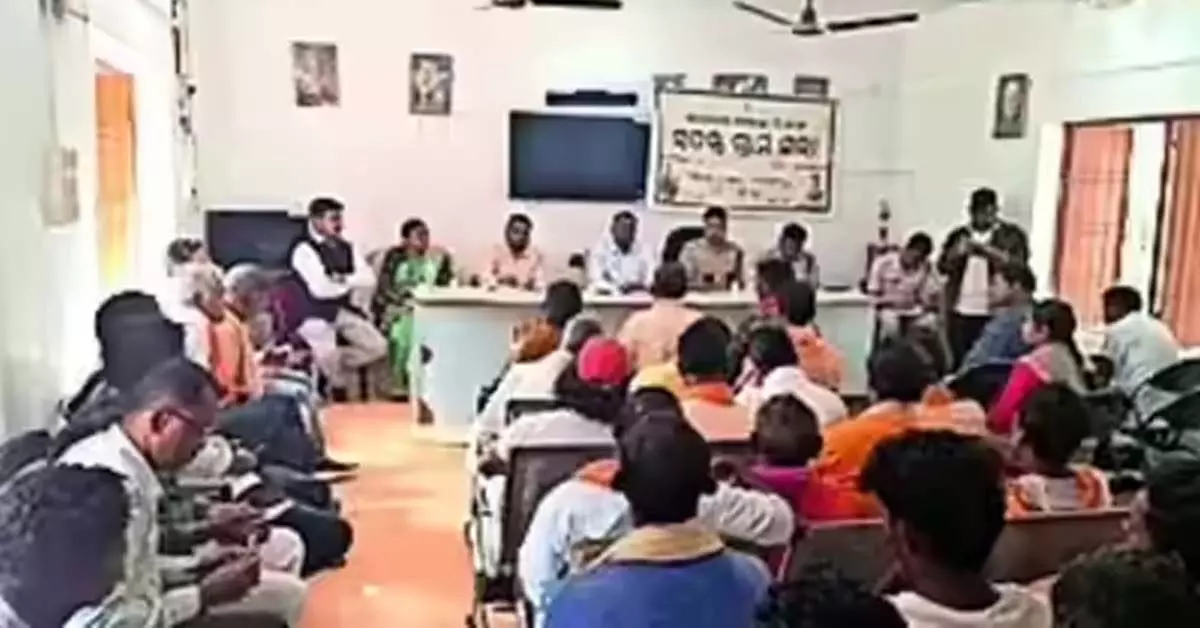 ಒಡಿಶಾ | ಚರ್ಚ್ನಲ್ಲಿ ಪ್ರಾರ್ಥನೆಗೆ ಅಡ್ಡಿ ಆರೋಪ: ಉದ್ವಿಗ್ನ ಸ್ಥಿತಿ ಒಡಿಶಾ | ಚರ್ಚ್ನಲ್ಲಿ ಪ್ರಾರ್ಥನೆಗೆ ಅಡ್ಡಿ ಆರೋಪ: ಉದ್ವಿಗ್ನ ಸ್ಥಿತಿ