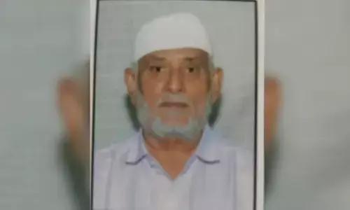 Gujarat | S I R ವೇಳೆ ಮತ ಪಟ್ಟಿಯಲ್ಲಿ ಹೆಸರಿಗೆ BJP ಕಾರ್ಪೊರೇಟರ್ ಆಕ್ಷೇಪಿಸಿದ್ದ, ಡೋಲಕ್ ವಾದಕ ಮೀರ್ ಹಾಜಿ ಕಸಮ್ ರಿಗೆ ಪದ್ಮಶ್ರೀ ಗೌರವ!