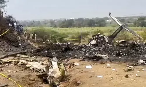 ರನ್ ವೇ ಕಾಣಿಸುತ್ತಿಲ್ಲ ಎಂದು ಸಂದೇಶ ರವಾನಿಸಿದ್ದ ಪೈಲಟ್!