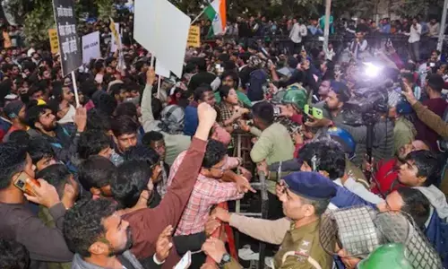 ಯುಜಿಸಿ: ದೌರ್ಜನ್ಯ ನಡೆಸುವ ಹಕ್ಕಿಗಾಗಿ ಬೀದಿಗಿಳಿದಿರುವ ಜಾತೀವಾದಿ ಗುಂಪುಗಳು!