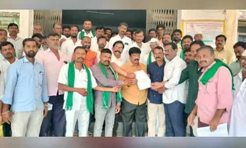 ಅಫಜಲಪುರ | ಭೀಮಾ ನದಿಯ ಬ್ಯಾರೇಜ್‌ಗಳಿಗೆ ಗೇಟ್ ಅಳವಡಿಸಿ ನೀರು ಸಂಗ್ರಹಿಸುವಂತೆ ರೈತರ ಆಗ್ರಹ