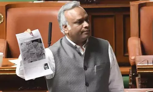 ಮನರೇಗಾ ಜಾಹೀರಾತು ವಿವಾದ: ಯಾವುದೇ ಕಾನೂನು ಉಲ್ಲಂಘಿಸಿಲ್ಲ ಎಂದ ಸಚಿವ ಪ್ರಿಯಾಂಕ್ ಖರ್ಗೆ