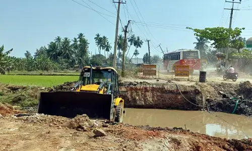ಬಳ್ಳಾರಿ | ಕಂಪ್ಲಿ–ಗಂಗಾವತಿ ರಸ್ತೆಯ ಅಪಾಯಕಾರಿ ಸೇತುವೆ ಪುನರ್ ನಿರ್ಮಾಣ