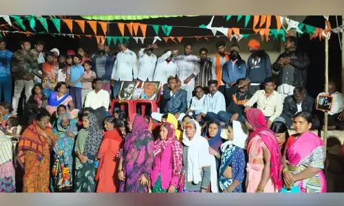 ಔರಾದ್ | 2 ಎಕರೆ ಭೂಮಿ, ಮೂಲಸೌಕರ್ಯ ಭರವಸೆ: ಧರಣಿ ಕೈ ಬಿಟ್ಟ ಪ್ರತಿಭಟನಾಕಾರರು