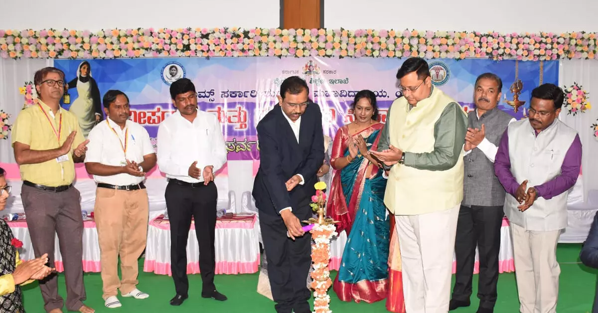 ಯಾದಗಿರಿ | ದೇಶದಲ್ಲಿಯೇ ಕರ್ನಾಟಕದ ಶುಶ್ರೂಷಕರಿಗೆ ಹೆಚ್ಚಿನ ಬೇಡಿಕೆ: ಶ್ರೀಕಾಂತ ಪೂಲಾರಿ ಯಾದಗಿರಿ | ದೇಶದಲ್ಲಿಯೇ ಕರ್ನಾಟಕದ ಶುಶ್ರೂಷಕರಿಗೆ ಹೆಚ್ಚಿನ ಬೇಡಿಕೆ: ಶ್ರೀಕಾಂತ ಪೂಲಾರಿ