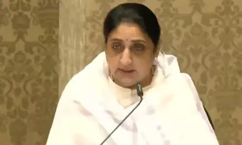 ಮಹಾರಾಷ್ಟ್ರ ಉಪ ಮುಖ್ಯಮಂತ್ರಿಯಾಗಿ ಅಜಿತ್ ಪವಾರ್ ಪತ್ನಿ ಸುನೇತ್ರಾ ಪವಾರ್ ಪ್ರಮಾಣ ವಚನ ಸ್ವೀಕಾರ