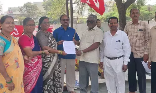 ರಾಯಚೂರು | ಉದ್ಯೋಗ ಖಾತ್ರಿ ಕಾಯ್ದೆ ಬದಲಾವಣೆ ವಾಪಸ್ ಪಡೆಯುವಂತೆ ಆಗ್ರಹಿಸಿ ಸಿಪಿಐ(ಎಂ) ವತಿಯಿಂದ ಪ್ರತಿಭಟನೆ