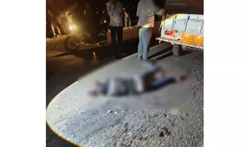 BELAGAVI | ಸವದತ್ತಿ: ರಸ್ತೆ ಮಧ್ಯೆ ವ್ಯಕ್ತಿಯ ಬರ್ಬರ ಹತ್ಯೆ