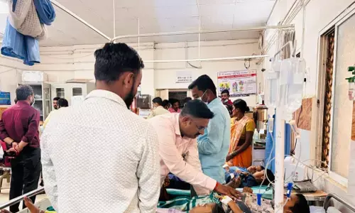 ಔರಾದ್ | ಬಿಸಿಯೂಟ ಸೇವಿಸಿ 69 ವಿದ್ಯಾರ್ಥಿಗಳು ಅಸ್ವಸ್ಥ : ಆಸ್ಪತ್ರೆಗೆ ದಾಖಲು