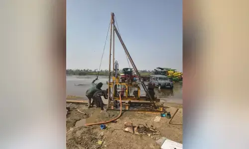 ಗಂಗಾವತಿ–ಕಂಪ್ಲಿ ನಡುವೆ ತುಂಗಭದ್ರಾ ನದಿಗೆ ನೂತನ ಸೇತುವೆ: ಮಣ್ಣಿನ ಪರೀಕ್ಷೆ ಆರಂಭ