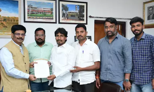 ಕಲಬುರಗಿ | ಗುಲ್ಬರ್ಗಾ ವಿಶ್ವವಿದ್ಯಾಲಯದ ಅಕ್ರಮಗಳ ತನಿಖೆಗೆ ಬಿಜೆಪಿ ಯುವ ಮೋರ್ಚಾ ಆಗ್ರಹ