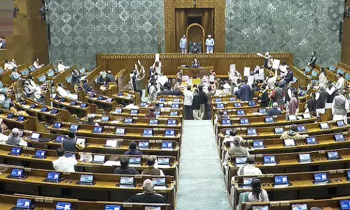 ಲೋಕಸಭೆಯಲ್ಲಿ ಮುಂದುವರಿದ ವಿಪಕ್ಷಗಳ ಪ್ರತಿಭಟನೆಗೆ ಕಲಾಪ ಬಲಿ