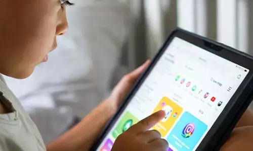 ಭಾರತದಲ್ಲಿ 16 ವರ್ಷದೊಳಗಿನ ಮಕ್ಕಳಿಗೆ ಸಾಮಾಜಿಕ ಮಾಧ್ಯಮ ನಿಷೇಧ ಸಾಧ್ಯವೆ?