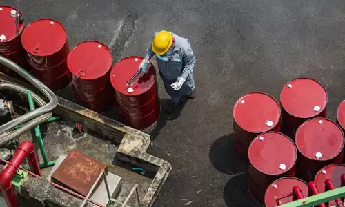 ಇರಾನ್ ತೈಲ ರಫ್ತಿನ ಮೇಲೆ ಹೊಸ ನಿರ್ಬಂಧ: ಅಮೆರಿಕ ಘೋಷಣೆ