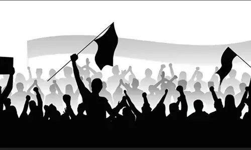 ಜನಾಂಗವೊಂದನ್ನು ನಿರಾಯುಧಗೊಳಿಸುವುದು  ದೇಶದ ಕತ್ತು ಹಿಚುಕಿದಂತೆ