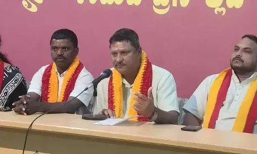 ಟೋಲ್‌ಗೇಟ್‌ಗಳಲ್ಲಿ ಹಿಂದಿ ಭಾಷಿಕರ ದೌರ್ಜನ್ಯ: ಕರವೇ ಎಚ್ಚರಿಕೆ