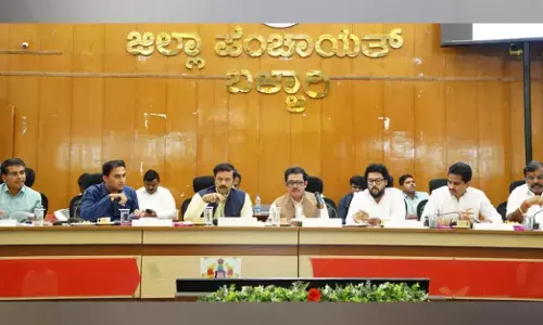 Ballari | ವಸತಿ ಬೇಡಿಕೆ ಇದ್ದಲ್ಲಿ ಪ್ರಸ್ತಾವನೆ ಸಲ್ಲಿಸಿ: ಸಚಿವ ಝಮೀರ್ ಅಹ್ಮದ್ ಖಾನ್