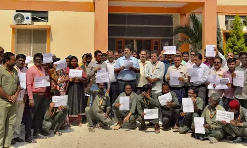 Yadgiri | ಕೇಂದ್ರ ಸರಕಾರದ ವಿದ್ಯುತ್ ಕಾಯ್ದೆ ತಿದ್ದುಪಡಿ ವಿರೋಧಿಸಿ ಜೆಸ್ಕಾಂ ಕಚೇರಿ ಎದುರು ಪ್ರತಿಭಟನೆ