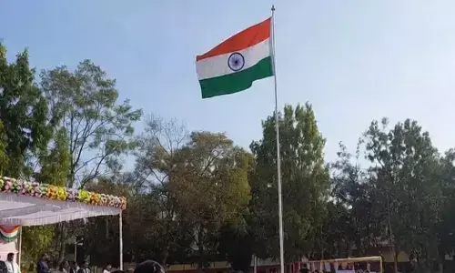 ಸರಕಾರಿ ಕಾರ್ಯಕ್ರಮಗಳಲ್ಲಿ ವಂದೇ ಮಾತರಂ ಹಾಡುವುದು ಕಡ್ಡಾಯ ಆದೇಶ: ಮುಸ್ಲಿಂ ವೈಯಕ್ತಿಕ ಕಾನೂನು ಮಂಡಳಿ ತೀವ್ರ ಆಕ್ಷೇಪ