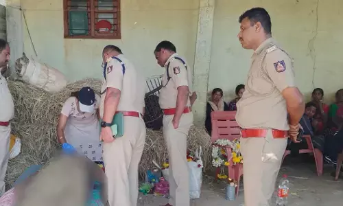 Tumakuru | ಜ್ಯೋತಿಷಿ ಮಾತು ನಂಬಿ ತಾಯಿಯನ್ನೇ ಹತ್ಯೆಗೈದ ಪುತ್ರಿ !