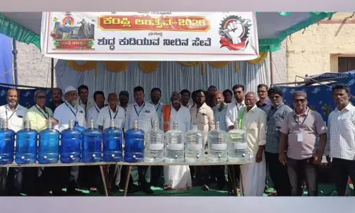 ಬಳ್ಳಾರಿ | ಕಂಪ್ಲಿ ಉತ್ಸವದಲ್ಲಿ ಕೈಗಾರಿಕಾ ಸಂಘದಿಂದ ಉಚಿತ ಕುಡಿಯುವ ನೀರಿನ ಸೇವೆ