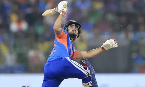 ಪಾಕಿಸ್ತಾನ ವಿರುದ್ಧ ಮೂರನೇ ವೇಗದ ಅರ್ಧಶತಕ| ಯುವರಾಜ್ ಸಿಂಗ್ ದಾಖಲೆ ಮುರಿದ ಇಶಾನ್ ಕಿಶನ್