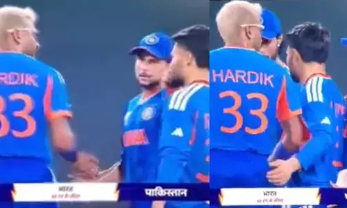 ಪಾಕಿಸ್ತಾನದ ವಿರುದ್ಧದ T20 ವಿಶ್ವಕಪ್ ಪಂದ್ಯದ ವೇಳೆ ಕುಲ್ದೀಪ್ ಯಾದವ್ ವಿರುದ್ಧ ಆಕ್ರೋಶ ವ್ಯಕ್ತಪಡಿಸಿದ ಹಾರ್ದಿಕ್ ಪಾಂಡ್ಯ!; ವಿಡಿಯೋ ವೈರಲ್