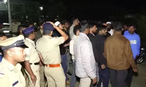 Chikkamagaluru | ಮನೆಗಳ ಮೇಲೆ ಕಲ್ಲು ತೂರಾಟದಿಂದ ಉದ್ವಿಗ್ನ ಪರಿಸ್ಥಿತಿ : ಇಬ್ಬರ ಮೇಲೆ ಹಲ್ಲೆ, ದೂರು-ಪ್ರತಿದೂರು ದಾಖಲು