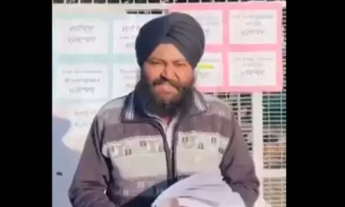 ಪಂಜಾಬ್ ವಿಶ್ವವಿದ್ಯಾಲಯದಲ್ಲಿ ಜಾತಿ ತಾರತಮ್ಯ ಆರೋಪಿಸಿ ದಲಿತ ಸಹಾಯಕ ಪ್ರಾಧ್ಯಾಪಕನಿಂದ ಪ್ರತಿಭಟನೆ