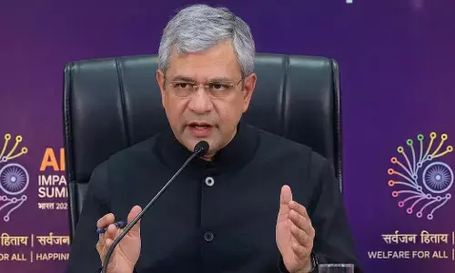 ಬಟಾಟೆ ಚಿಪ್ಸ್ ನೆನಪಿಸುತ್ತದೆ: ಎಐ ಇಂಪ್ಯಾಕ್ಟ್ ಶೃಂಗಸಭೆಯಲ್ಲಿ ಪ್ರತಿಪಕ್ಷವನ್ನು ಟೀಕಿಸಿದ ಸಚಿವ ಅಶ್ವಿನಿ ವೈಷ್ಣವ್‌