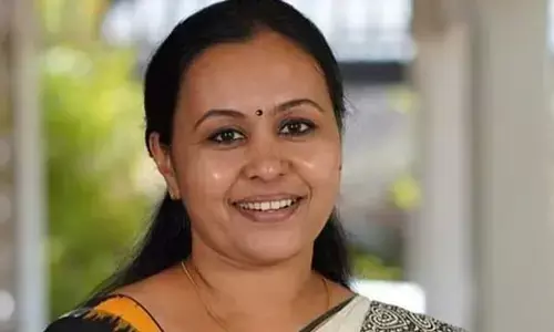 Kerala | ರಾಜಕೀಯ ಸಮರಕ್ಕೆ ಕಾರಣವಾದ ಮಹಿಳೆಯ ಹೊಟ್ಟೆಯಲ್ಲಿ ಕತ್ತರಿ ಪತ್ತೆ ಪ್ರಕರಣ; ವಿಪಕ್ಷ ನಾಯಕ ಸತೀಶನ್ ವಿರುದ್ಧ ಸಚಿವೆ ವೀಣಾ ಜಾರ್ಜ್ ವಾಗ್ದಾಳಿ