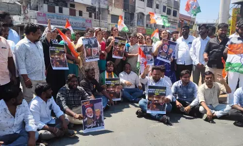 ರಾಯಚೂರಿನಲ್ಲಿ ಯುವ ಕಾಂಗ್ರೆಸ್‌ನಿಂದ ಪ್ರತಿಭಟನೆ