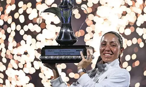 ದುಬೈ ಡಬ್ಲ್ಯುಟಿಎ-1000 ಟೂರ್ನಿ: ಜೆಸ್ಸಿಕಾ ಪೆಗುಲಾ ಮುಡಿಗೆ ಸಿಂಗಲ್ಸ್ ಟ್ರೋಫಿ